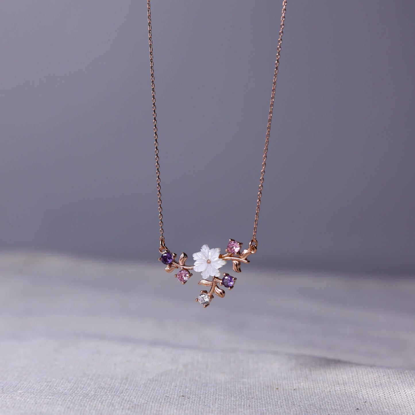 925 Ayar Gümüş Yaz Bahçesi Manolya Kolye