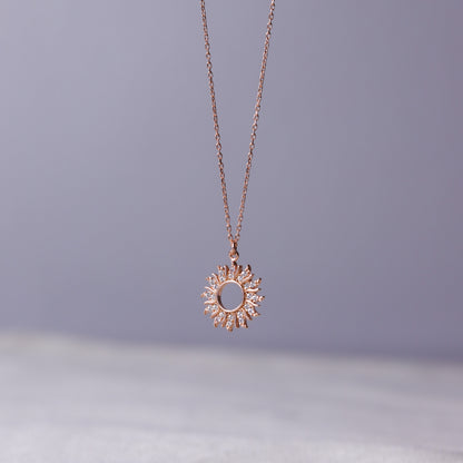 925 Sterling Silver Glowe | Sun Necklace